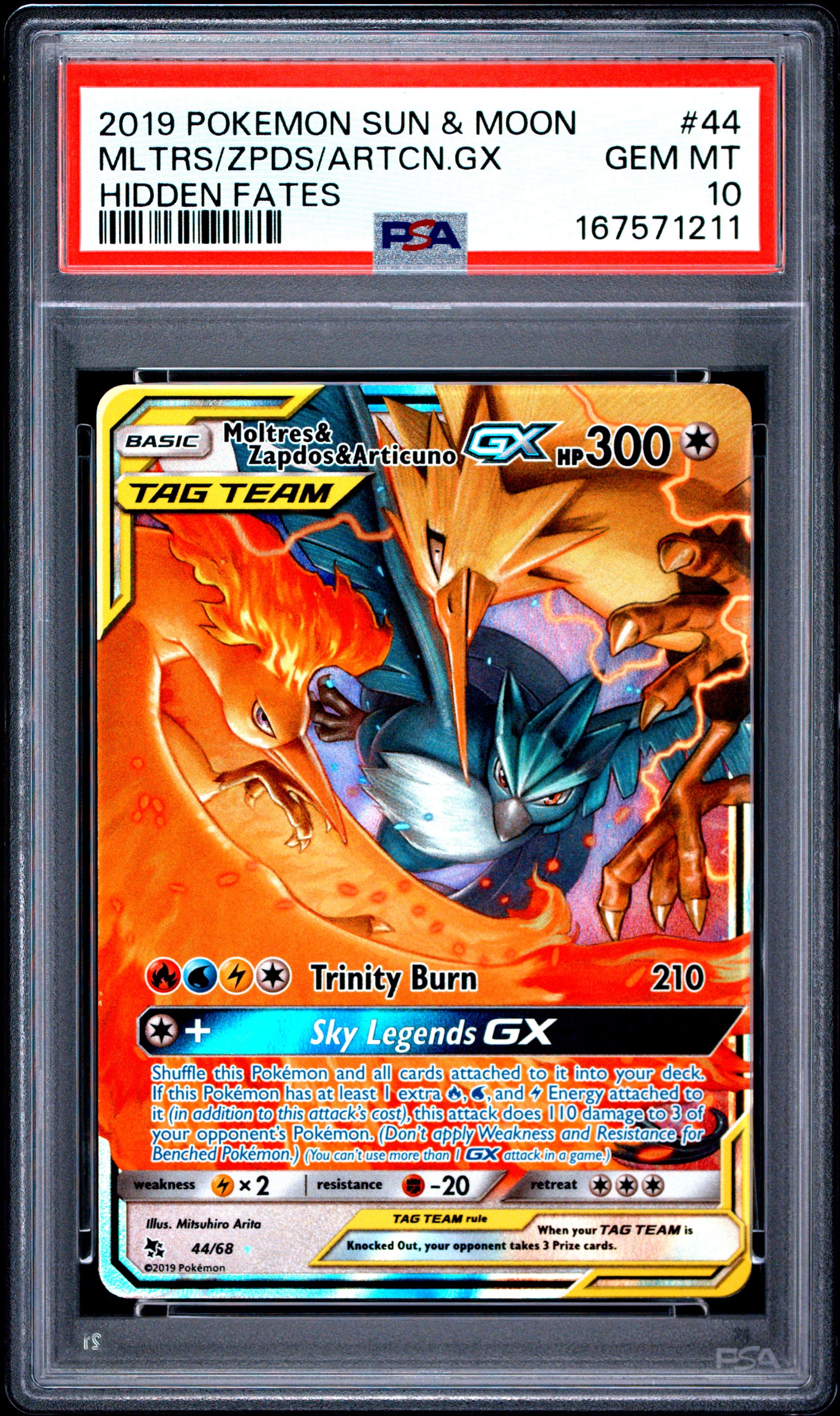 POKEMON TCG - MOLTRES & ZAPDOS & ARTICUNO GX 44/68 PSA 10 HIDDEN FATES POKEMON